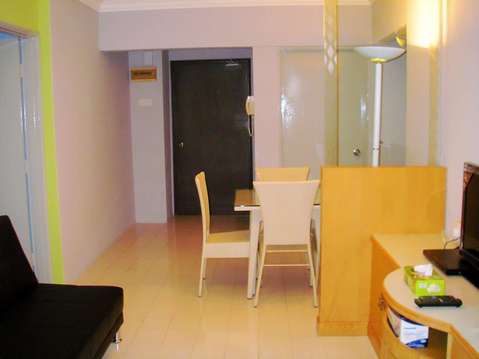 Malacca Hotel Apartment Bagian luar foto