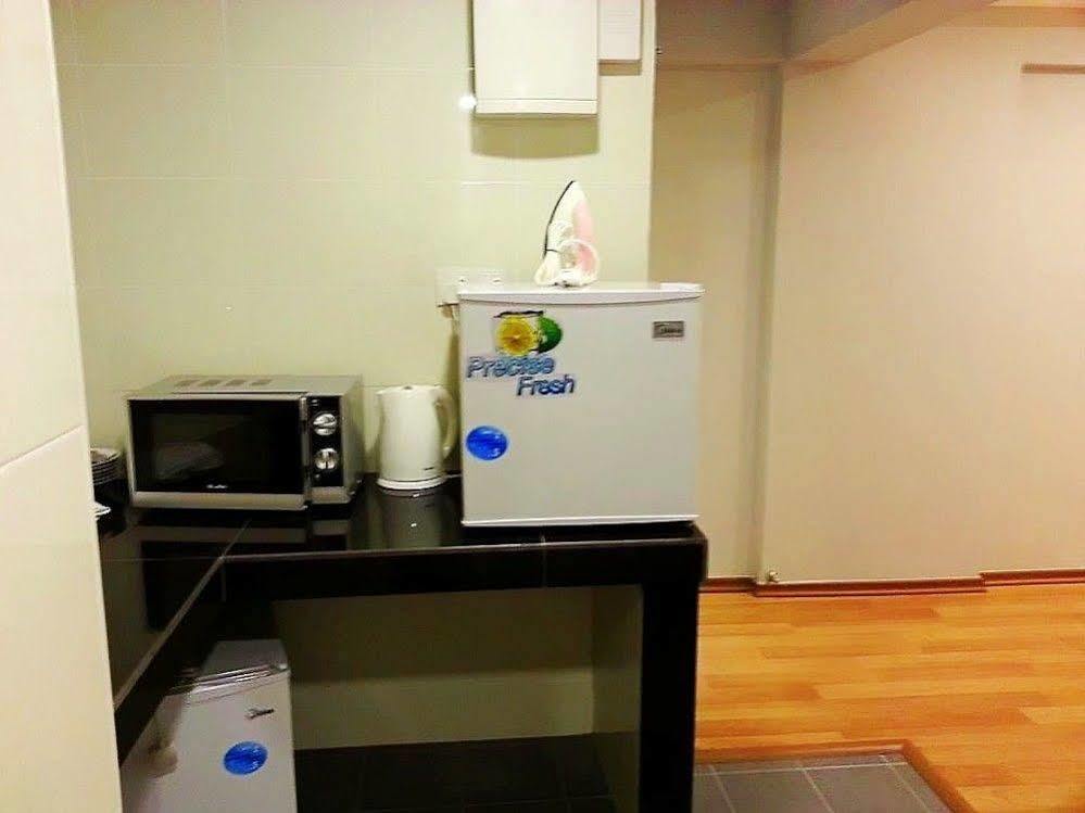 Malacca Hotel Apartment Bagian luar foto