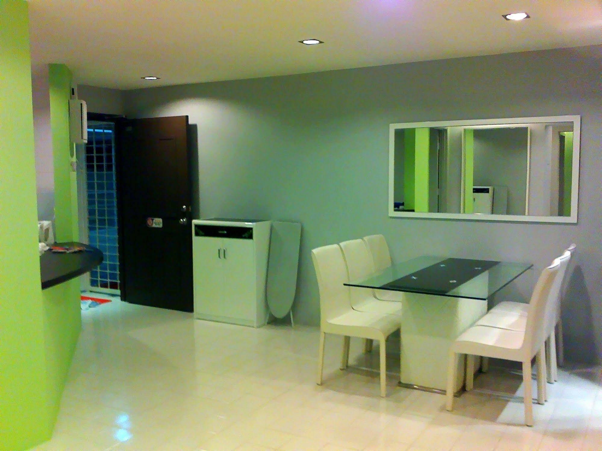 Malacca Hotel Apartment Bagian luar foto