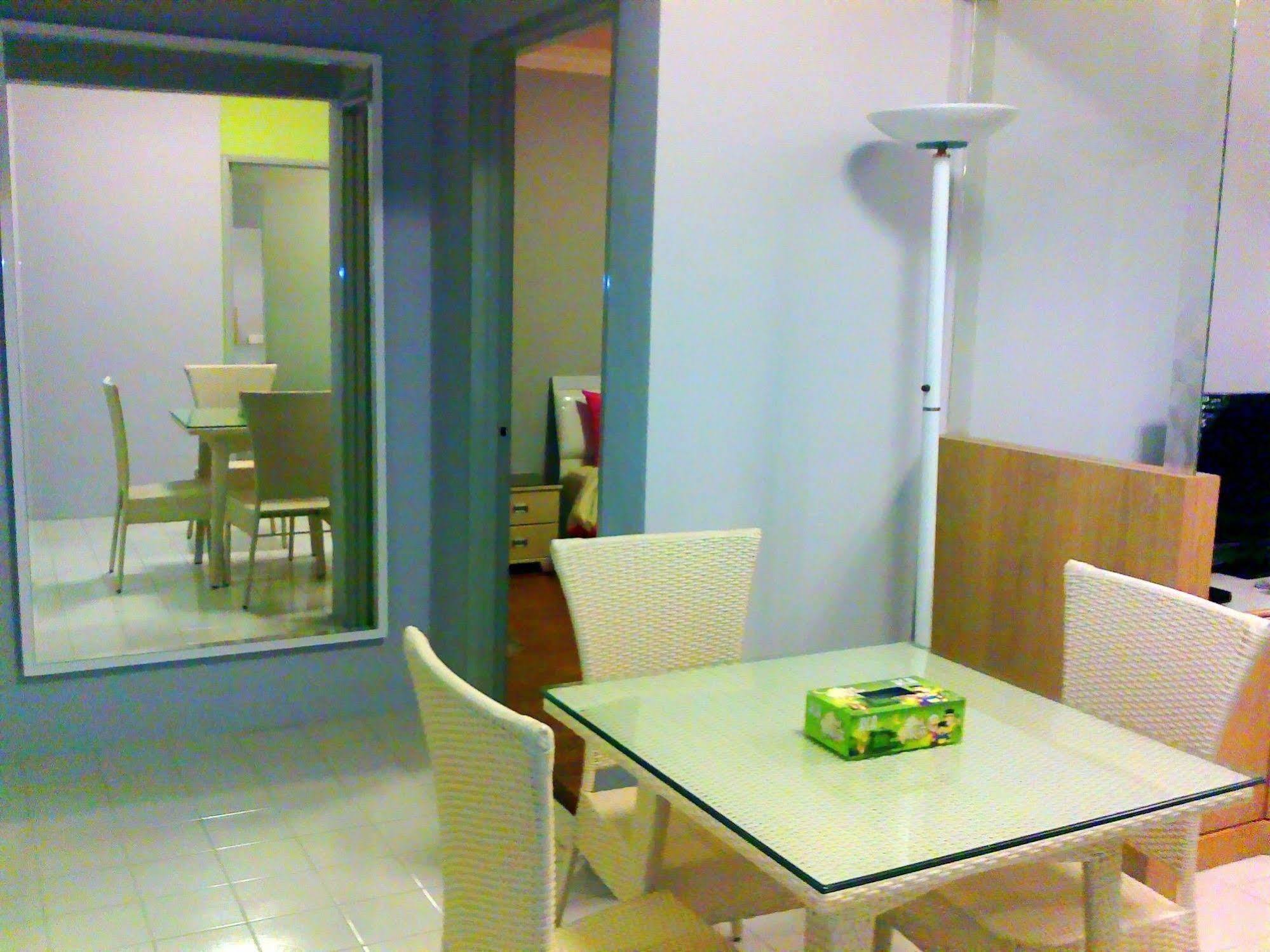 Malacca Hotel Apartment Bagian luar foto