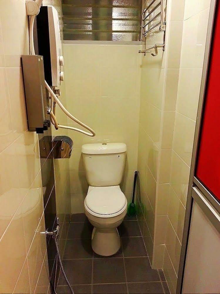 Malacca Hotel Apartment Bagian luar foto